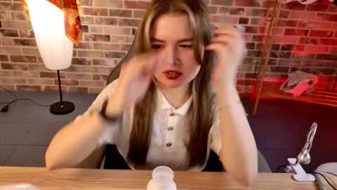 HaleySun online show from October 9, 2:04 pm
