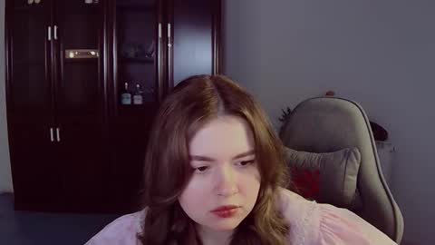 HaleySun online show from November 15, 9:39 am