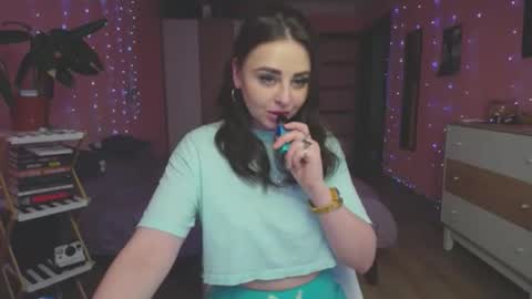 Ann online show from March 6, 2:46 pm