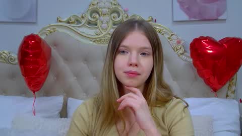 HallyBradley online show from February 19, 5:09 pm