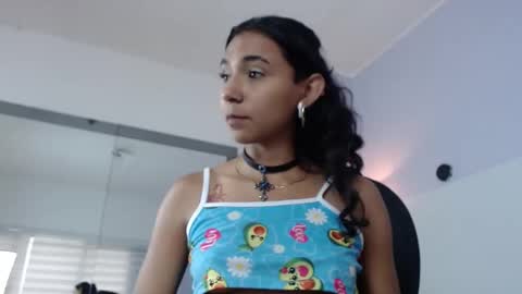 hamber_reyes online show from September 24, 1:25 pm