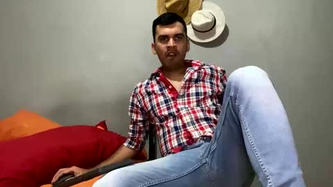 hamiltong12 online show from November 20, 4:12 am