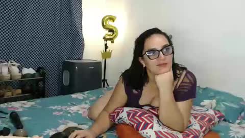 Snapshot of hammer9247 chatting on March 12, 12:31 am hammer9247 online show from March 12, 12:31 am