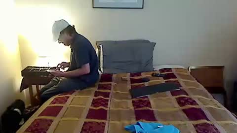 hammerthatthang73 online show from April 4, 5:10 pm