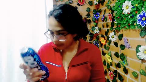 Snapshot of han_deus chatting on December 15, 4:40 am HANMy Dears make sure to follow me here create a FREE account if you dont have one and chat thank you. online show from December 15, 4:40 am