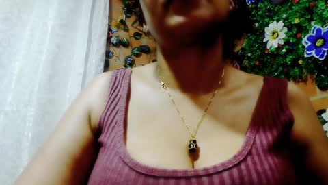 Snapshot of han_deus chatting on December 17, 6:24 am HANMy Dears make sure to follow me here create a FREE account if you dont have one and chat thank you. online show from December 17, 6:24 am