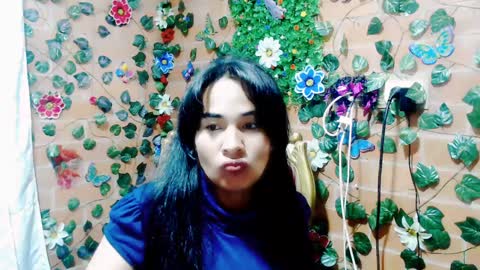 Snapshot of han_deus chatting on December 25, 2:35 am HANMy Dears make sure to follow me here create a FREE account if you dont have one and chat thank you. online show from December 25, 2:35 am