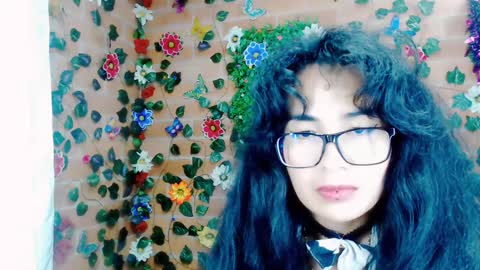 Snapshot of han_deus chatting on January 11, 8:54 am HANMy Dears make sure to follow me here create a FREE account if you dont have one and chat thank you. online show from January 11, 8:54 am