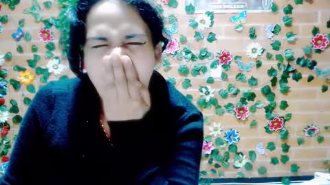 Snapshot of han_deus chatting on September 18, 2:13 am HANMy Dears make sure to follow me here create a FREE account if you dont have one and chat thank you. online show from September 18, 2:13 am