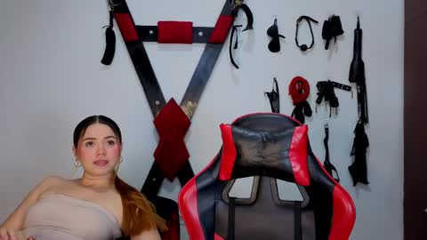 Hana and Zeta online show from June 2, 12:29 pm