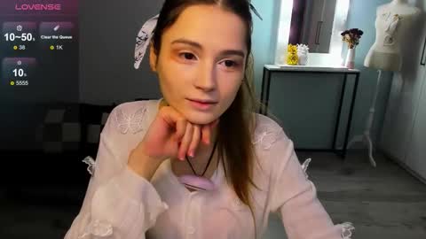 Hana online show from December 15, 2:21 pm