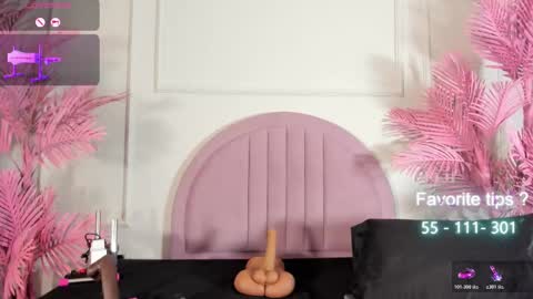 hanaahquinn online show from January 15, 11:37 am