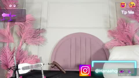 Snapshot of hanaahquinn chatting on February 19, 11:50 am hanaahquinn online show from February 19, 11:50 am