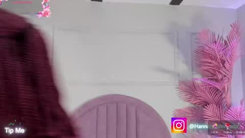 hanaahquinn online show from April 11, 11:36 am