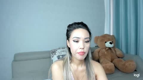 Snapshot of hanah_cho_cho chatting on March 11, 5:38 am Hanah online show from March 11, 5:38 am