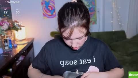 hanahwoods online show from April 4, 3:09 pm