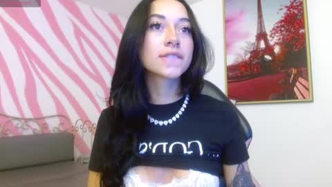 Snapshot of hanaku_8 chatting on February 21, 8:32 pm Hanaku online show from February 21, 8:32 pm