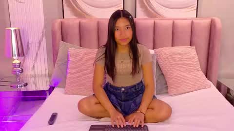 Snapshot of hanaluna chatting on January 7, 9:06 pm Hanna online show from January 7, 9:06 pm