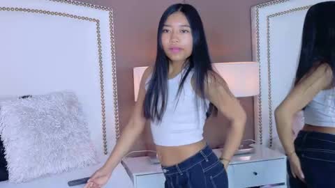 Snapshot of hanaluna chatting on March 25, 1:50 pm Hanna online show from March 25, 1:50 pm