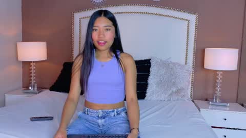 Snapshot of hanaluna chatting on April 15, 2:02 pm Hanna online show from April 15, 2:02 pm