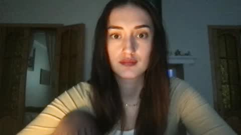 lina online show from February 14, 1:29 pm