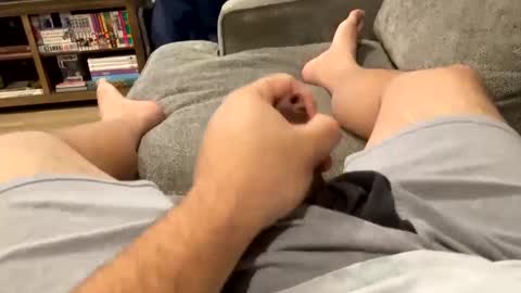 handhugger online show from December 7, 7:32 pm