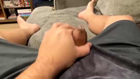 handhugger online show from December 12, 11:25 pm