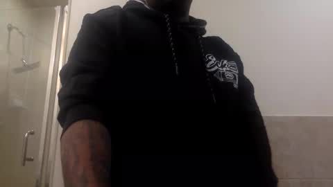 Snapshot of handjobsbbc chatting on January 12, 2:33 pm handjobsbbc online show from January 12, 2:33 pm