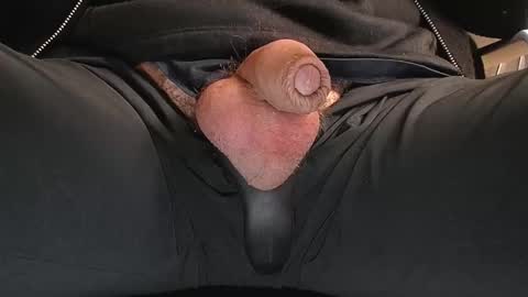 Snapshot of handsfreedude chatting on February 9, 12:09 pm handsfreedude18 online show from February 9, 12:09 pm