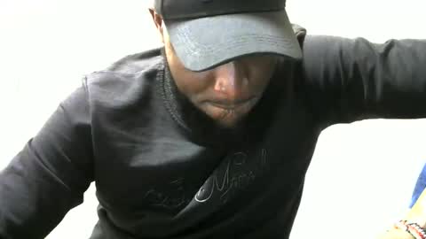 Snapshot of handsome_king30 chatting on December 1, 6:19 pm handsome king online show from December 1, 6:19 pm