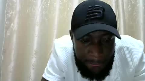 Snapshot of handsome_king30 chatting on December 8, 8:58 pm handsome king online show from December 8, 8:58 pm