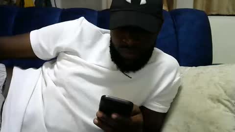 Snapshot of handsome_king30 chatting on January 3, 9:15 am handsome king online show from January 3, 9:15 am