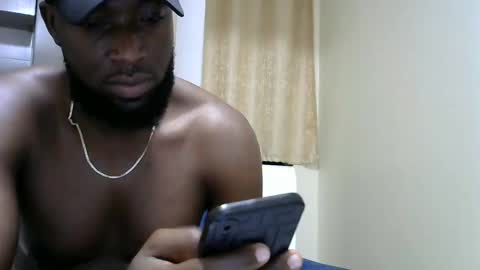 Snapshot of handsome_king30 chatting on January 12, 10:33 pm handsome king online show from January 12, 10:33 pm