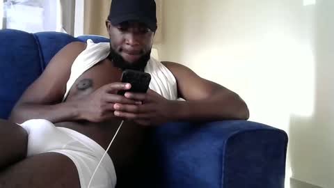 Snapshot of handsome_king30 chatting on January 22, 2:24 pm handsome king online show from January 22, 2:24 pm