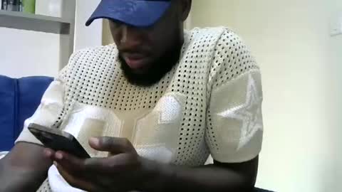 Snapshot of handsome_king30 chatting on March 8, 1:03 pm handsome king online show from March 8, 1:03 pm