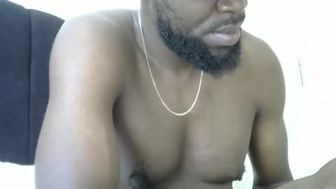 Snapshot of handsome_king30 chatting on April 3, 5:38 am handsome king online show from April 3, 5:38 am