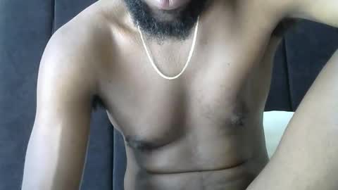 Snapshot of handsome_king30 chatting on April 5, 7:05 am handsome king online show from April 5, 7:05 am