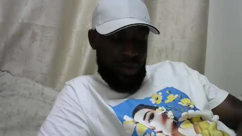 Snapshot of handsome_king30 chatting on May 7, 5:07 pm handsome king online show from May 7, 5:07 pm