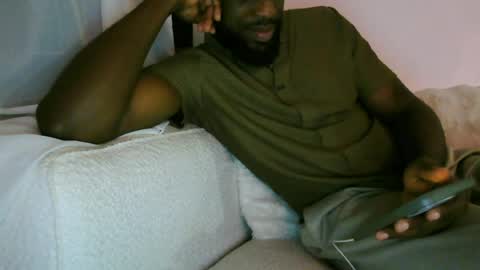 Snapshot of handsome_king30 chatting on June 26, 4:22 pm handsome king online show from June 26, 4:22 pm