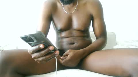 Snapshot of handsome_king30 chatting on June 27, 7:57 am handsome king online show from June 27, 7:57 am