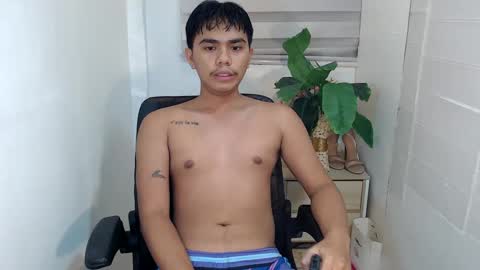 handsome_vanana online show from March 1, 12:12 pm