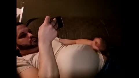 Handsomedaddy198923 online show from March 21, 7:35 am