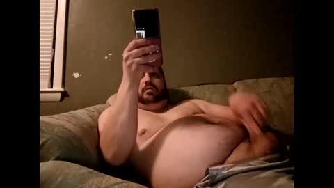 Handsomedaddy198923 online show from April 15, 6:31 am