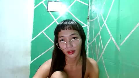 Snapshot of handsomedick143529 chatting on May 4, 2:57 pm rimby and angelica nina online show from May 4, 2:57 pm