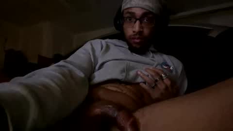 Snapshot of handsomehasen chatting on March 20, 1:43 am handsomehasen online show from March 20, 1:43 am