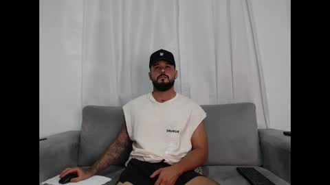 Snapshot of handsomen69 chatting on March 5, 2:51 am Handsomen online show from March 5, 2:51 am