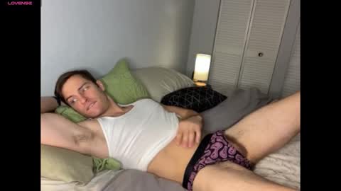 handsumhung online show from November 7, 8:31 pm