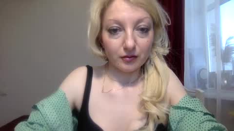 Ada Adelaida online show from February 24, 1:42 pm