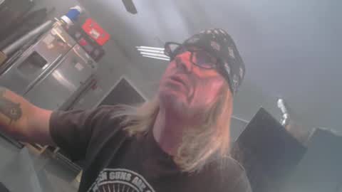 Snapshot of handyman5303 chatting on January 21, 6:34 pm Handystudman online show from January 21, 6:34 pm