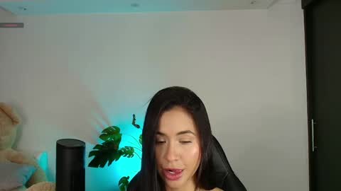 hanna online show from May 31, 12:30 am